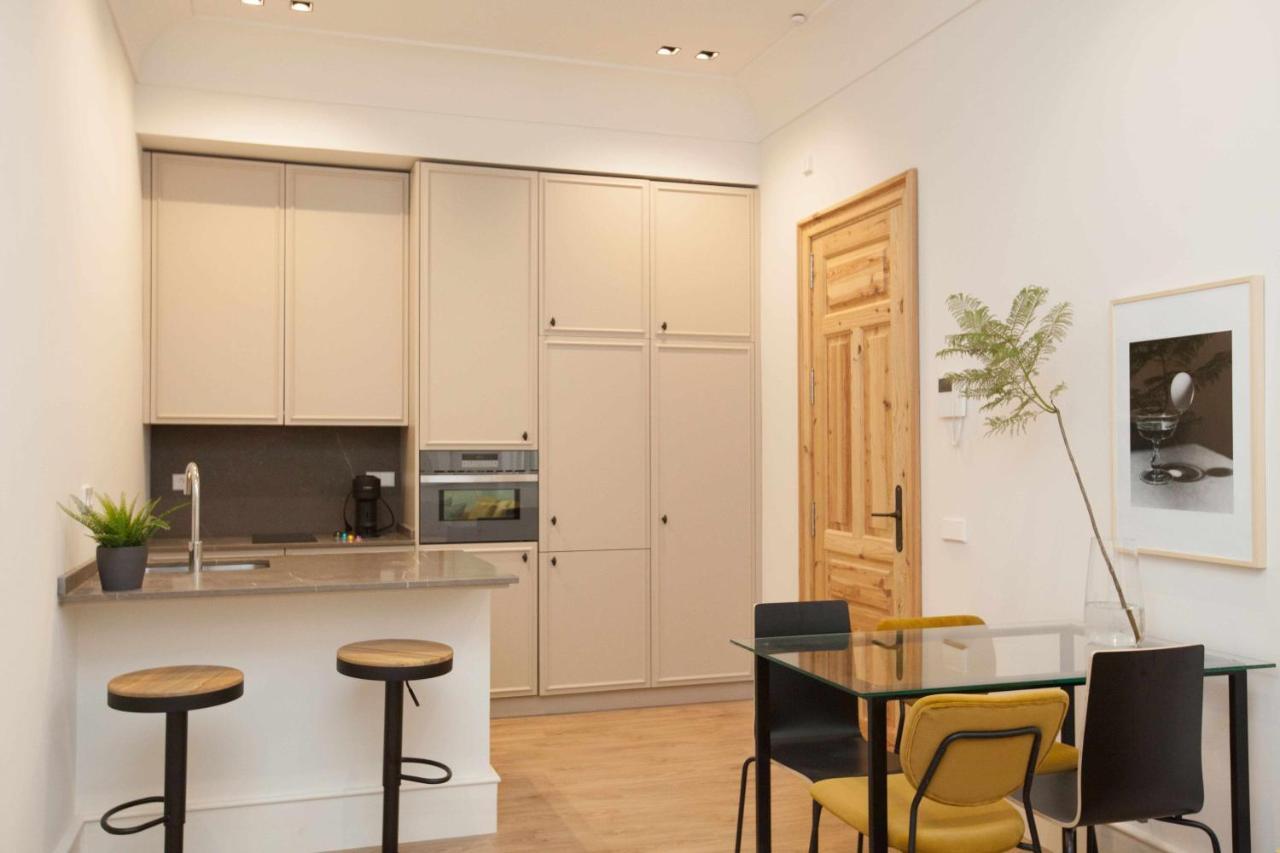 Isg Apartments Cedaceros 12 إشبيلية المظهر الخارجي الصورة