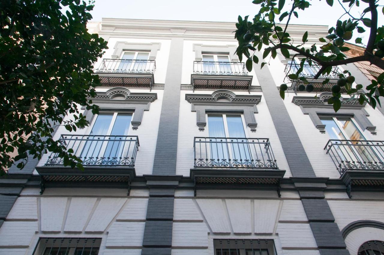 Isg Apartments Cedaceros 12 إشبيلية المظهر الخارجي الصورة